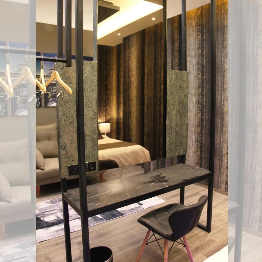 De Paris Hotel Медан Екстериор снимка