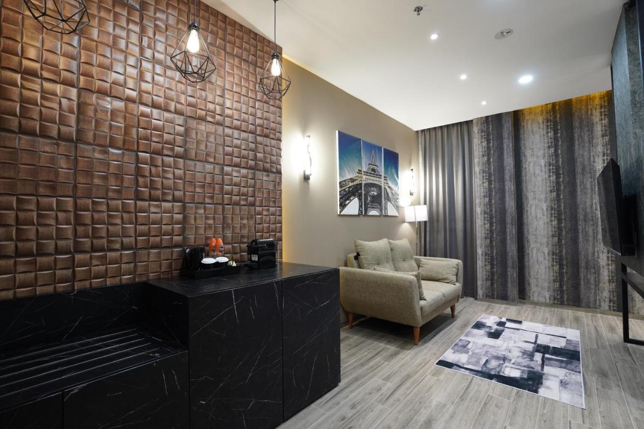 De Paris Hotel Медан Екстериор снимка