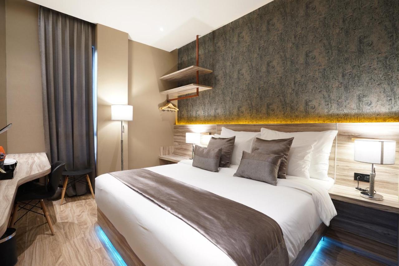 De Paris Hotel Медан Екстериор снимка